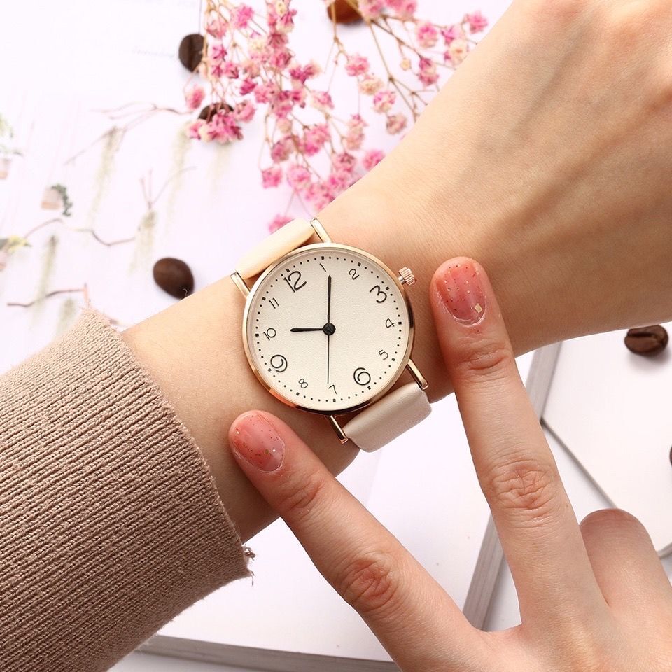 Montres pour femmes, montre à  - Luxury Watch With Rubber Strap avis et prix
