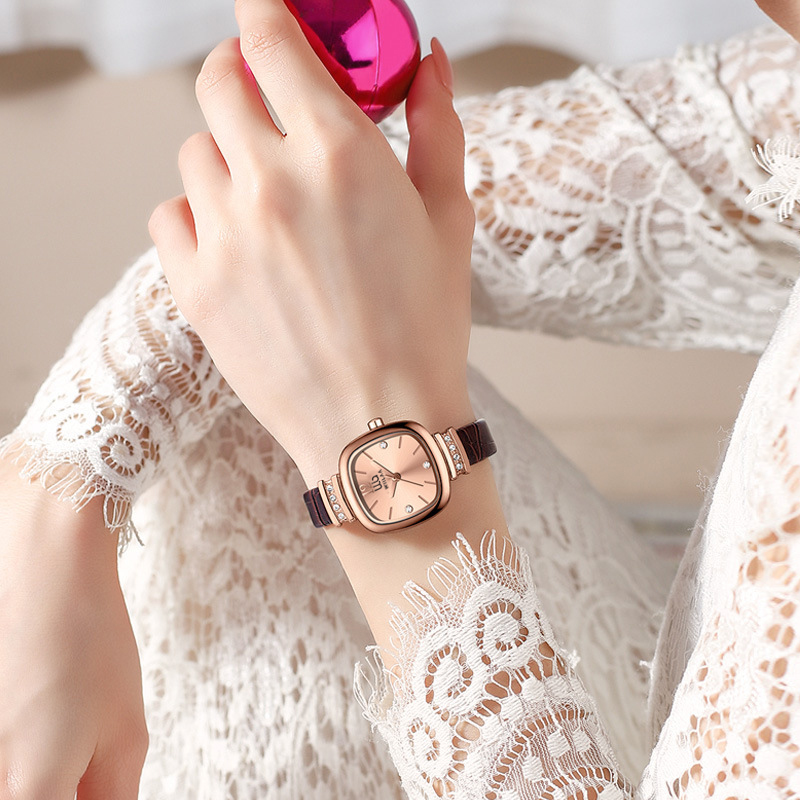 Montre carrée en or rose pour  - Luxury Watch With Leather Strap avis et prix
