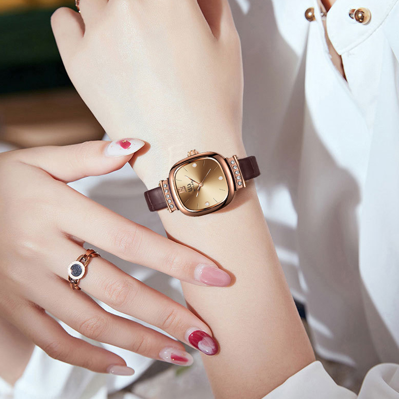 Montre carrée en or rose pour  - Luxury Watch With Leather Strap avis et prix