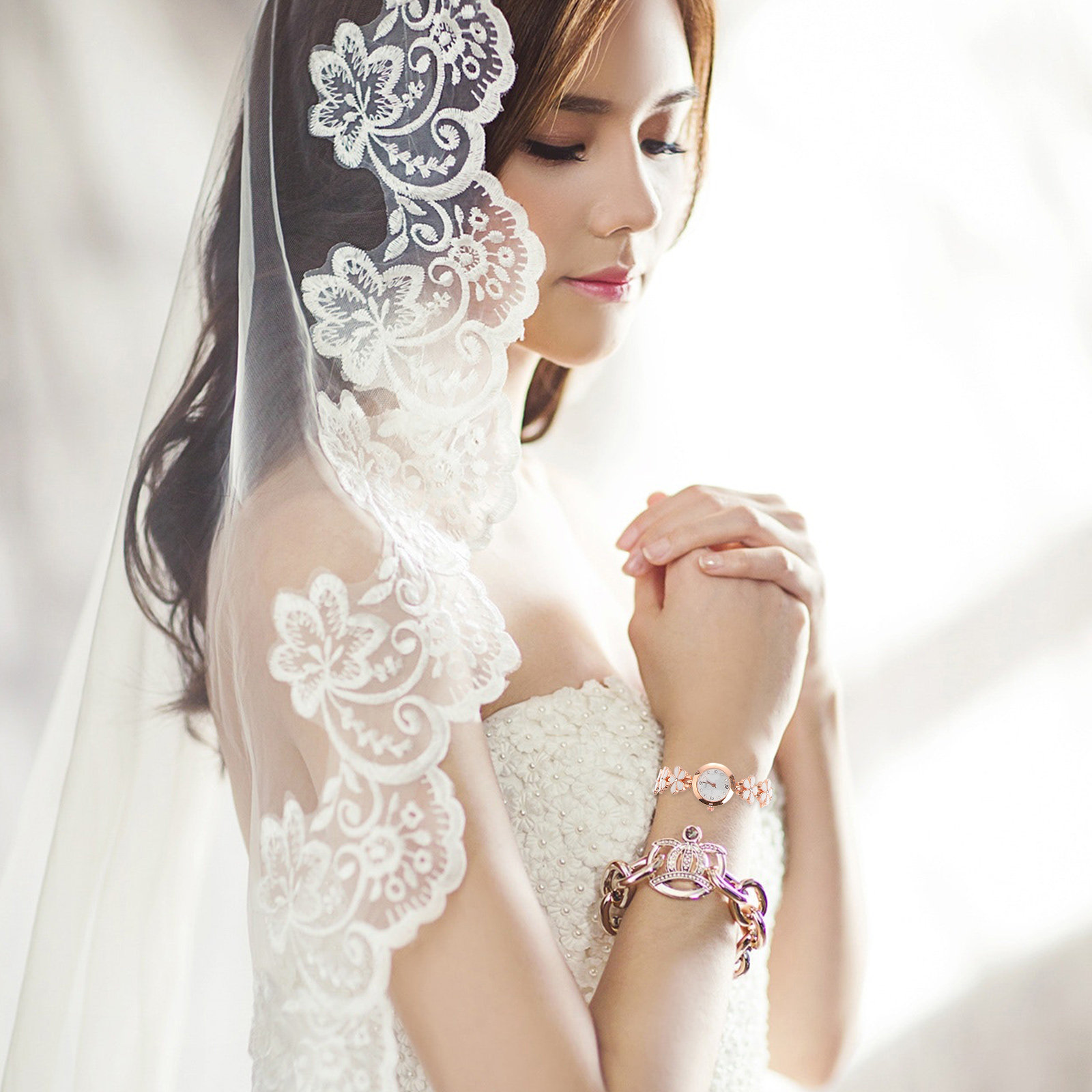 Élégante montre-bracelet en qu - Luxury Watch & Jewellery avis et prix